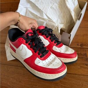 Nike Low-Top Sneakers in White & Red with Black Accents